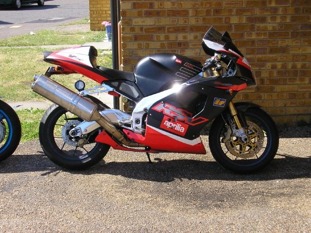 Aprilia RSV rear suspension service 1