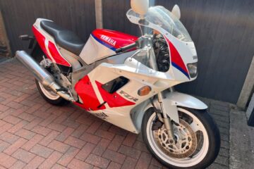 YAMAHA FZR1000 EXUP RU