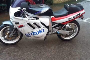 suzuki gsxr 750 slingshot L