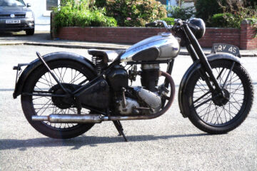 BSA C11  1949  EXCELLENT RUNNER RIDE OR RESTORE