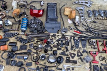 Motorcycle Yamaha parts RD and RD 350  Ypvs JOB LOT Of Motorcycle Parts