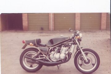 motorcycle Sanders and Lewis GT750