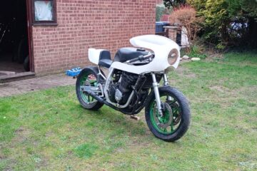 Suzuki GSXR750 with 1100 engine (7/11)  1986