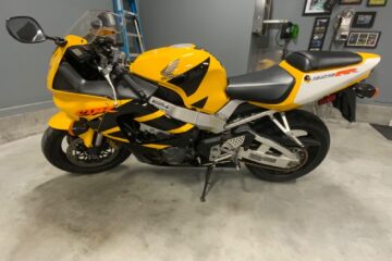 2000 Honda CBR