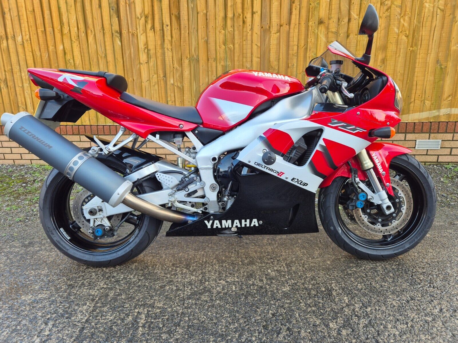 2000 Yamaha R1 9100 Miles - Barn Find Motorcycle