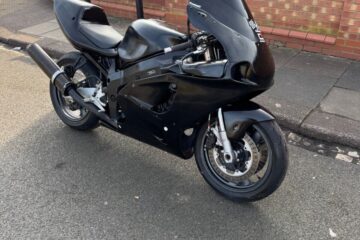1997 KAWASAKI ZX7R PROJECT SPARES/REPAIR BARN FIND TRACK DAY BIKE
