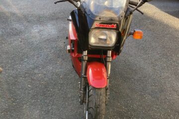 1985 Kawasaki GPZ900R Motorcycle