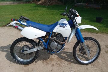 motorcycle Suzuki DR350