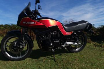 Motorcycle GSX 1100 es