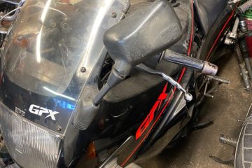 Kawasaki Gpx 600 spares or repair plus parts