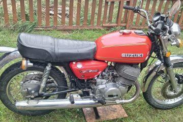 1977 suzuki gt 500 motorcycle
