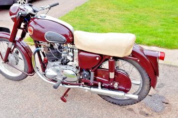 ARIEL HUNTMASTER 650 – 1957 In VGC – It needs recommissioning