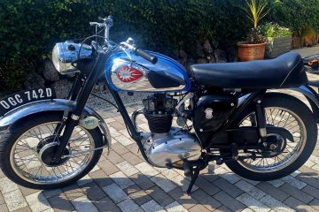 BSA C15 SPORTSMAN MOTORCYCLE 1966 , MATCHING NUMBERS