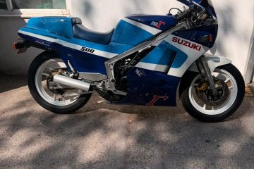 1986 Suzuki RG500G, UK bike