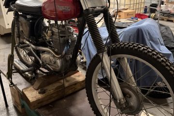 1969 Triumph T25
